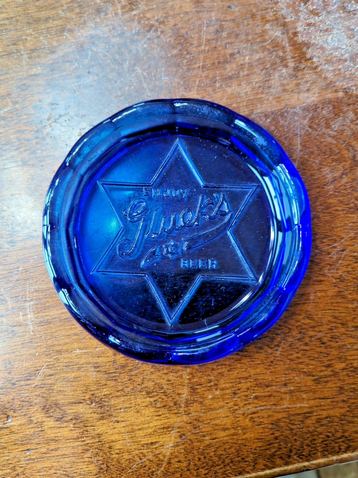 Vintage Glueks Beer Blue Glass Ashtray/Coaster Vintage Glueks Beer Blue Glass Ashtray/Coaster