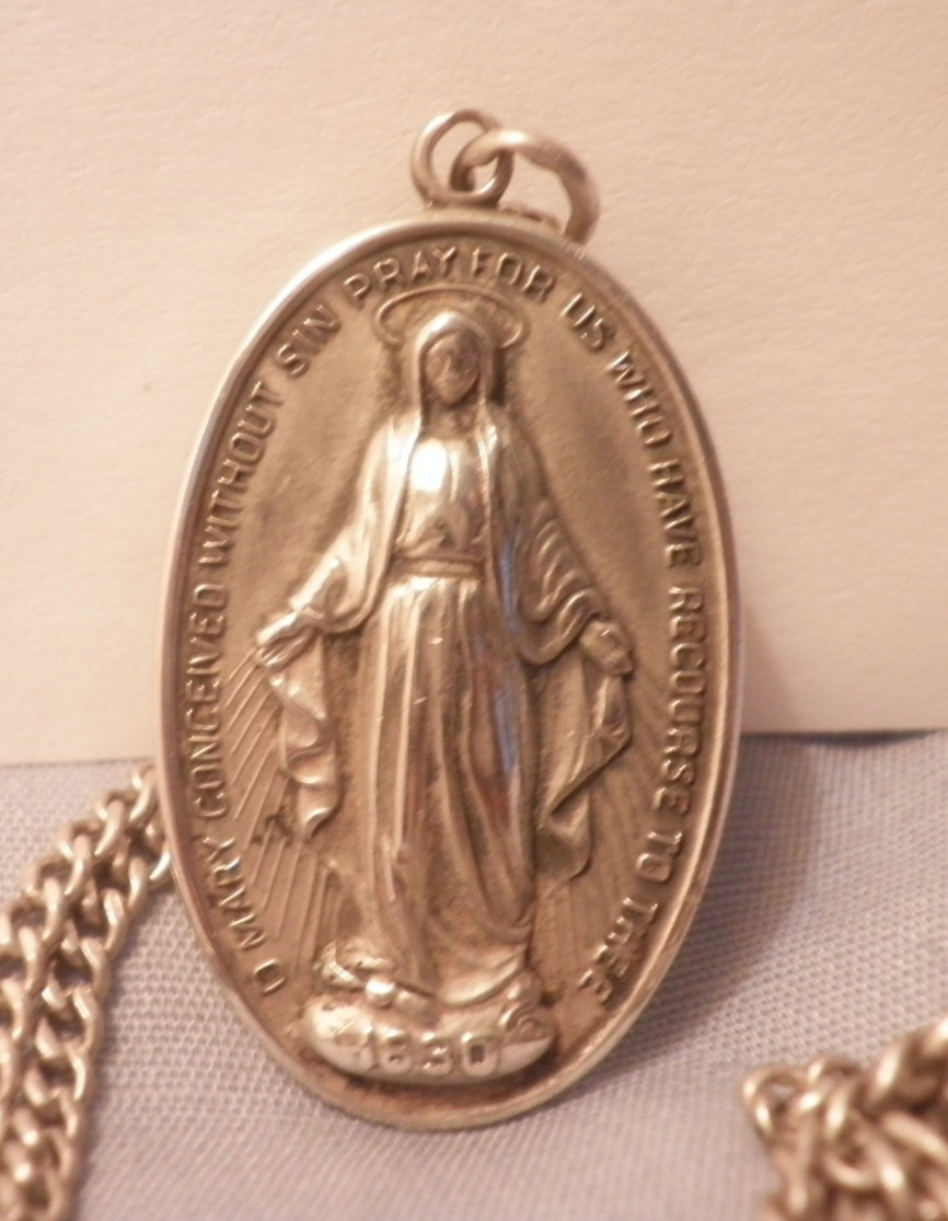 Vintage Sterling Silver Catholic Miraculous Medal Pendant of the Virgin Mary