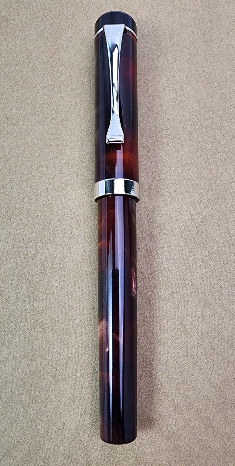 Laban Celebration Fountain Pen Black Pearl Medium Nib LRN-F688BP (No Box/Papers)