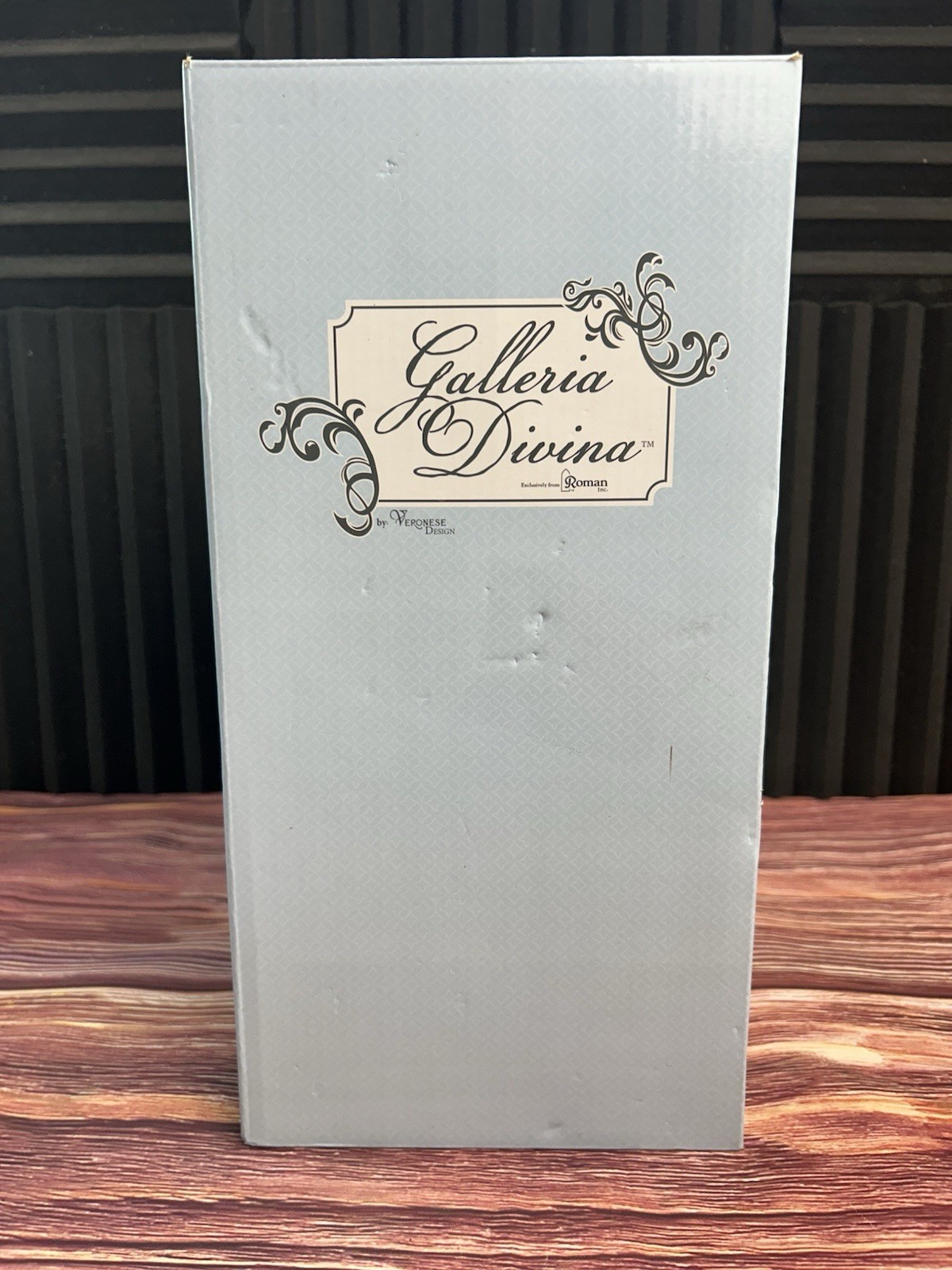 Roman Galleria Divina Pope Francis Status 10.75