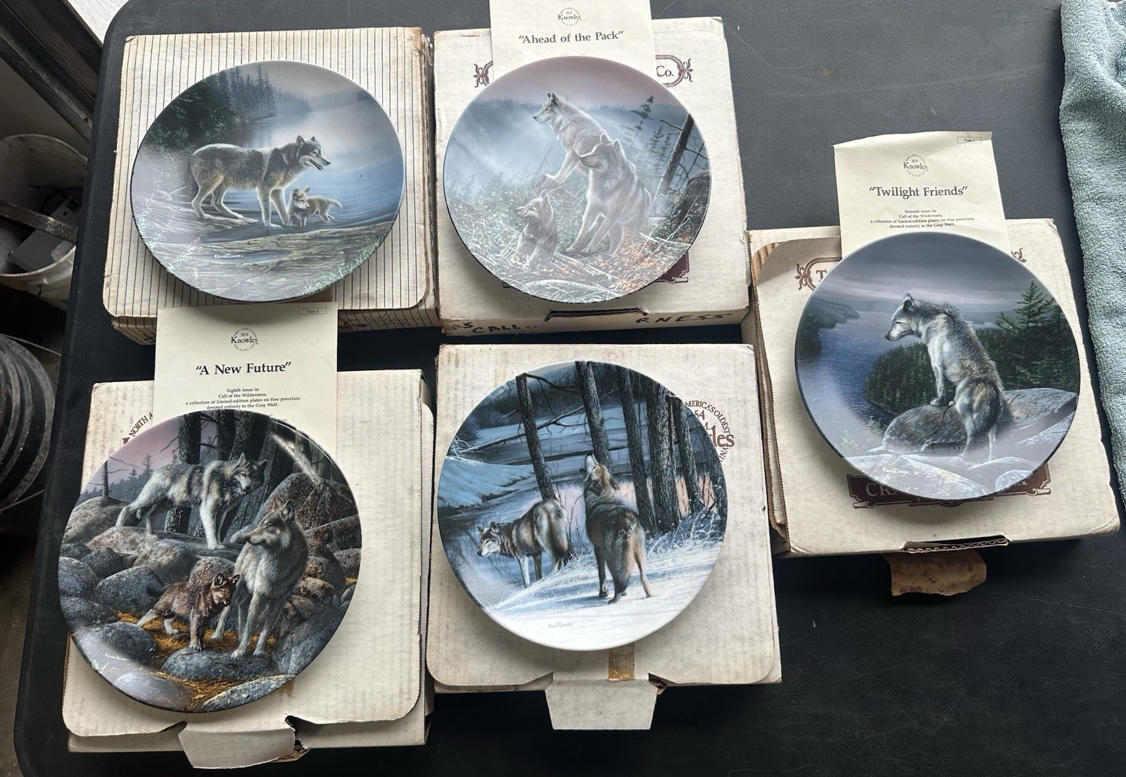 Lot of5 Vintage KnowlesWolf CollectorPlates Lot of5 Vintage KnowlesWolf CollectorPlates