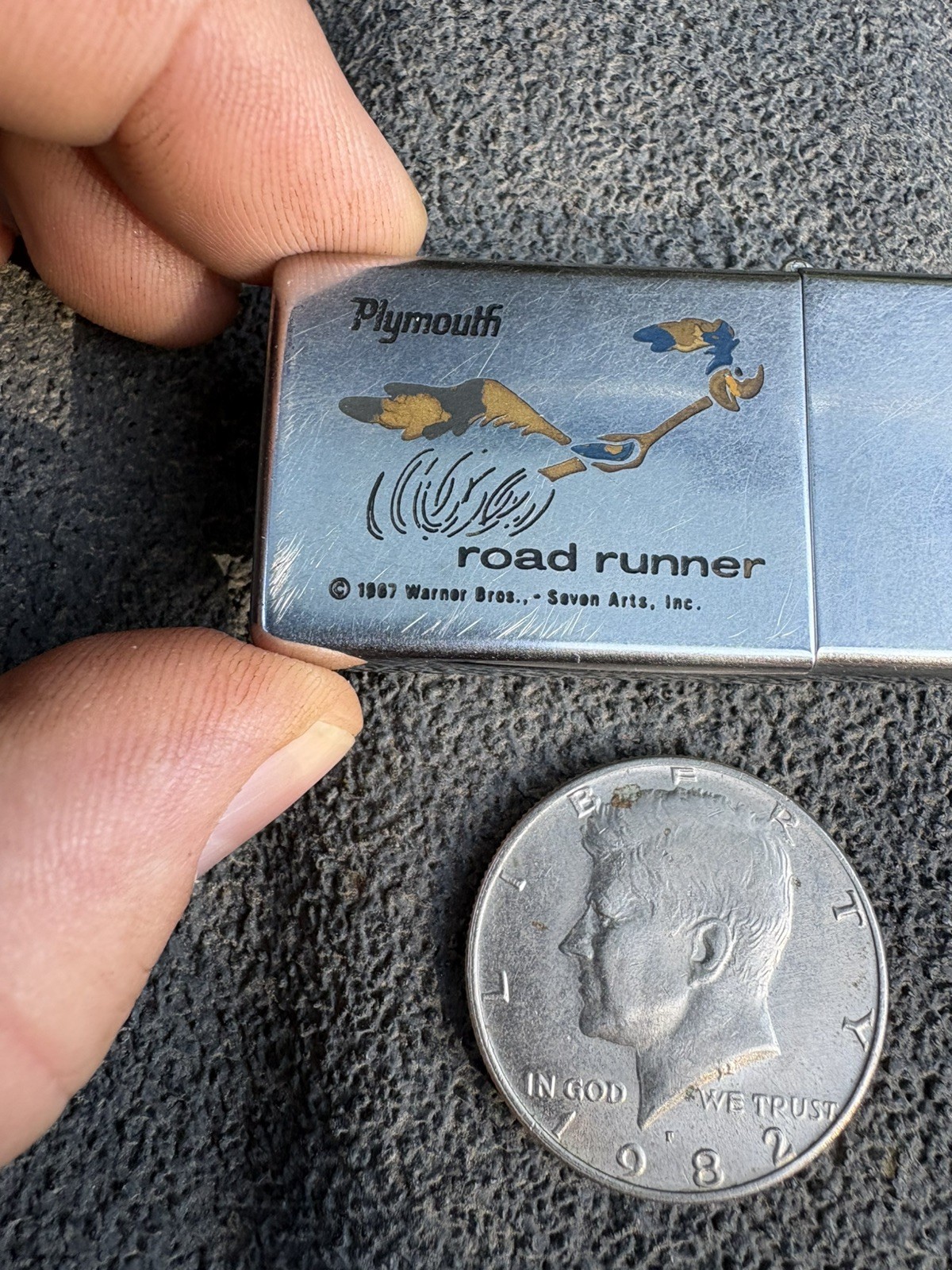 Vintage Rare 1967 Plymouth Road Runner Zippo Lighter Warner Bros. Roadrunner 