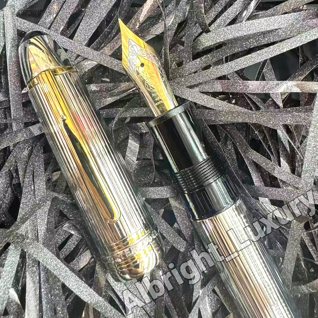 MONTBLANC Meisterstuck 149 Solitaire Silver Pinstripe Fountain Pen Gold Trim MONTBLANC Meisterstuck 149 Solitaire Silver Pinstripe Fountain Pen Gold Trim