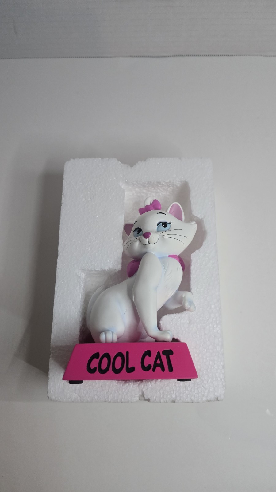 Cool Cat The Aristocats Marie White Kitten Figure Statue RARE In Original Box Cool Cat The Aristocats Marie White Kitten Figure Statue RARE In Original Box
