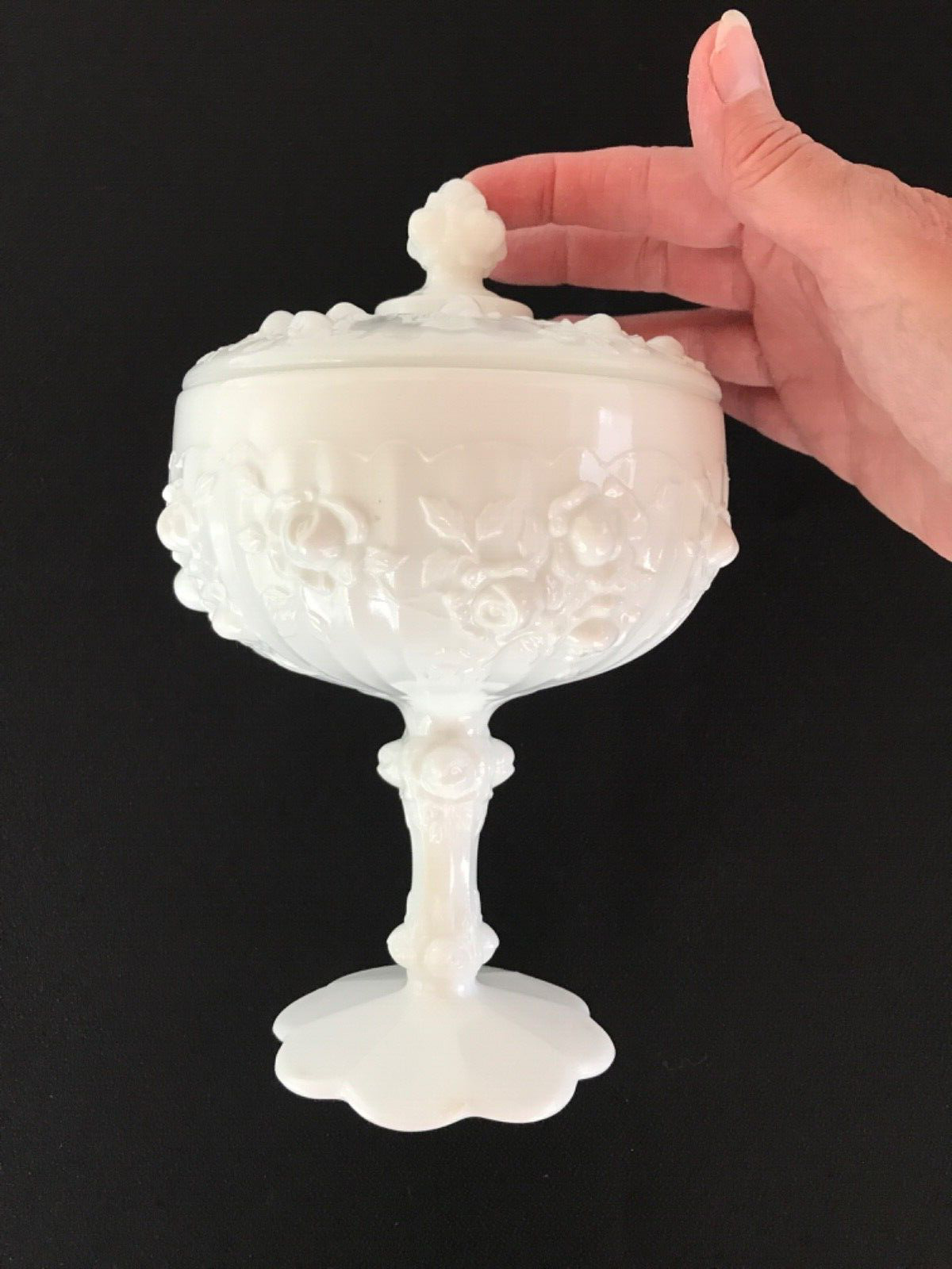 VINTAGE FENTON WHITE MILK GLASS CANDY DISH with LID, CABBAGE ROSE PATTERN