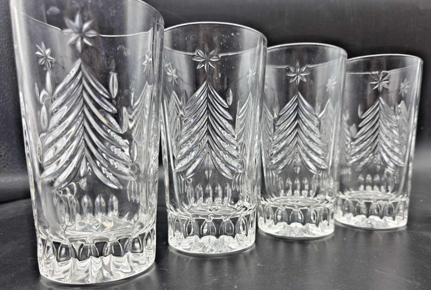 Set Four (4) Mikasa Christmas Tree Highball Water Holiday Glasses Tumblers 5.5