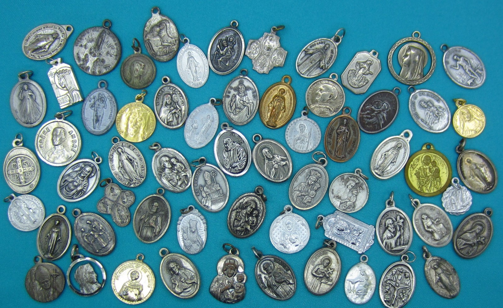 Lot Medals Mary Jesus Saint Therese Preowned Items Vintage To Now Catholic