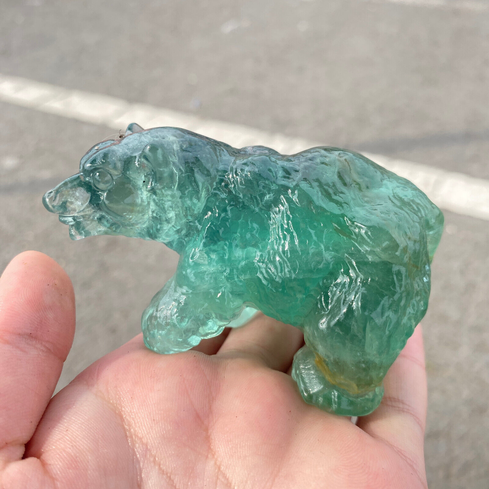 1pc Natural green fluorite carved bear Quartz Crystal healing Gift random
