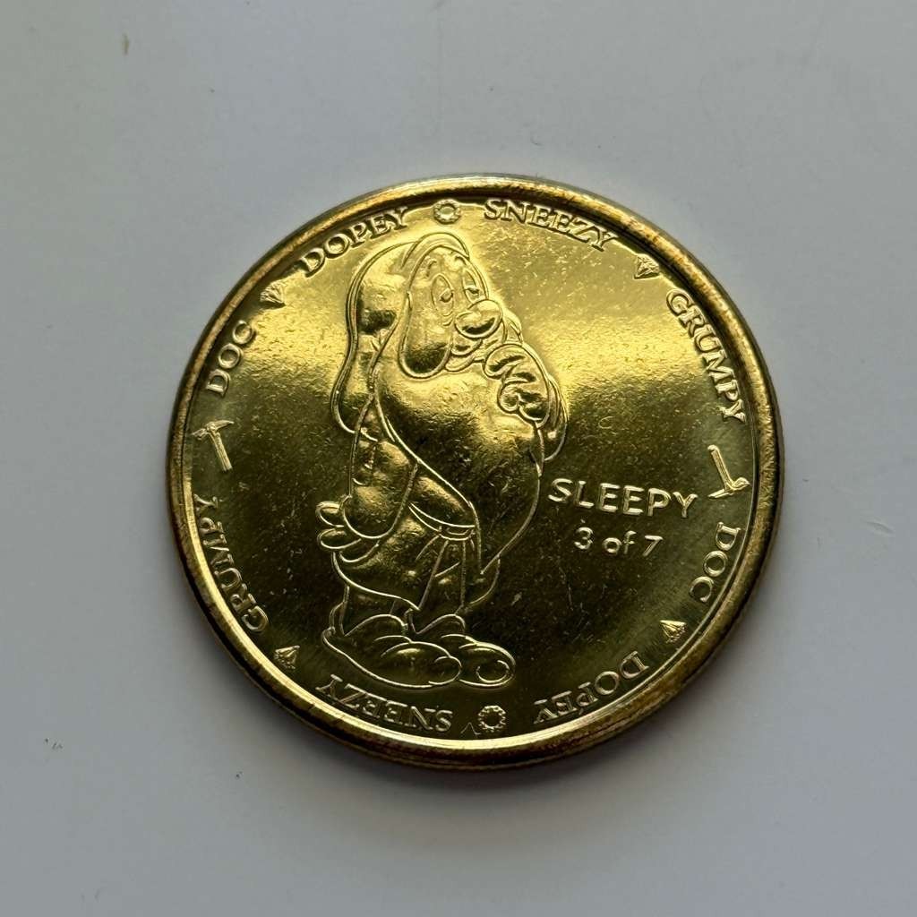 Walt Disney World Sleepy Dwarf Medallion Coin (3 of 7) — Gold & Bronze, NEW