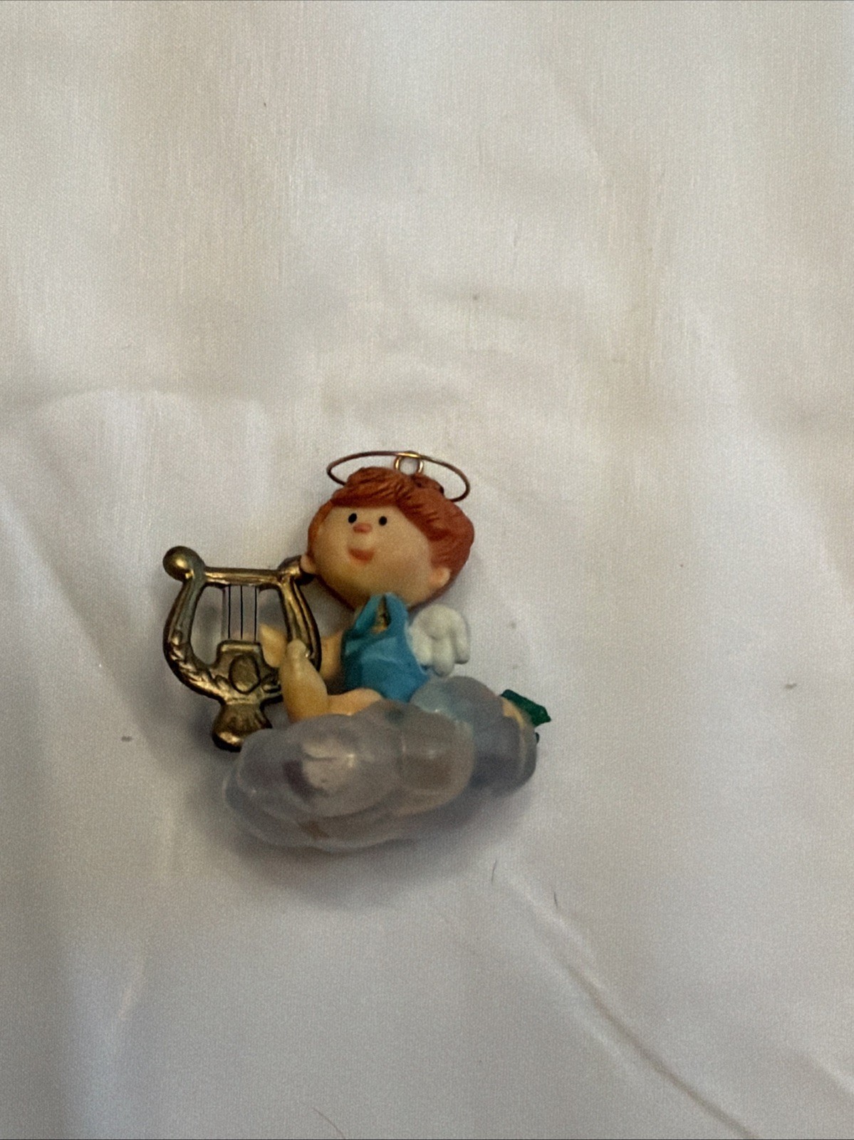 Vintage 1982 Hallmark Musical Angel Playing Harp Cloud Christmas Ornament in Box