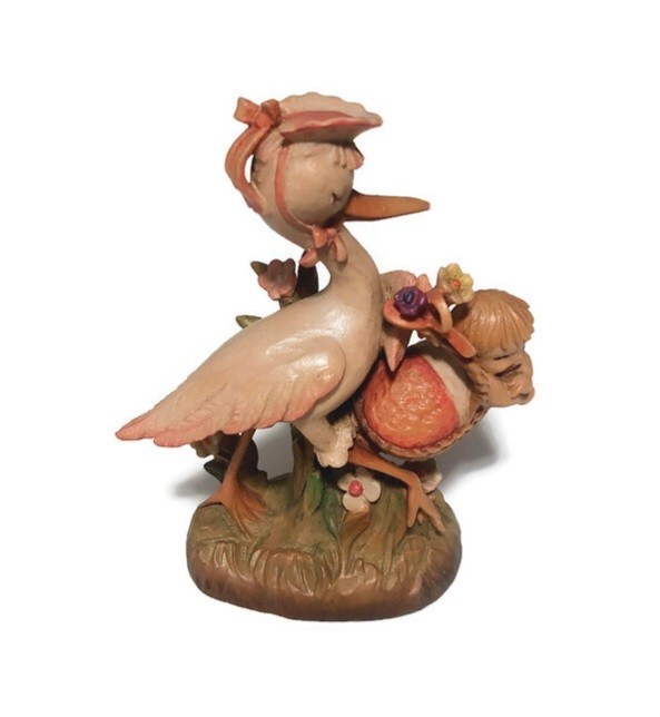 Vintage ANRI Juan Ferrandiz Wood Carving Sweet Arrival Stork Baby Girl Pink 6 in