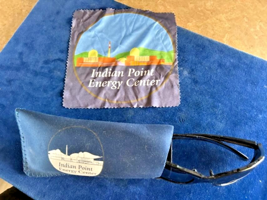 Vtg early-2000's Indian Point Energy Center Nuclear Plant (NY) Sunglasses/Holder