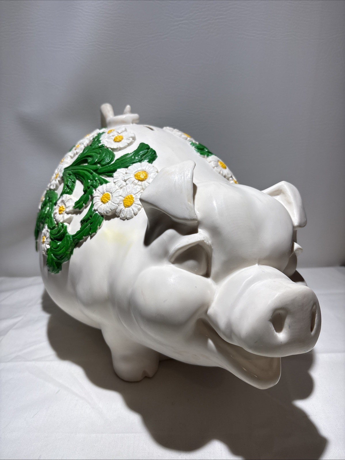 Vintage 1976's MCM Universal Statuary CORP Pig Cream White Floral Piggy Bank