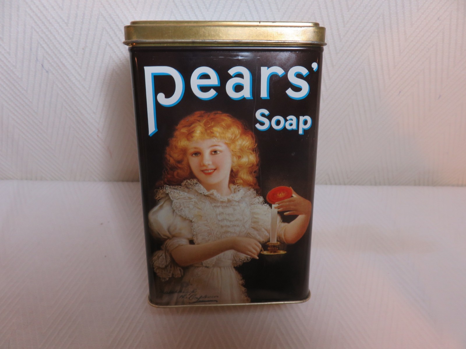 Vintage Pears Soap Savon tin with girl holding candle