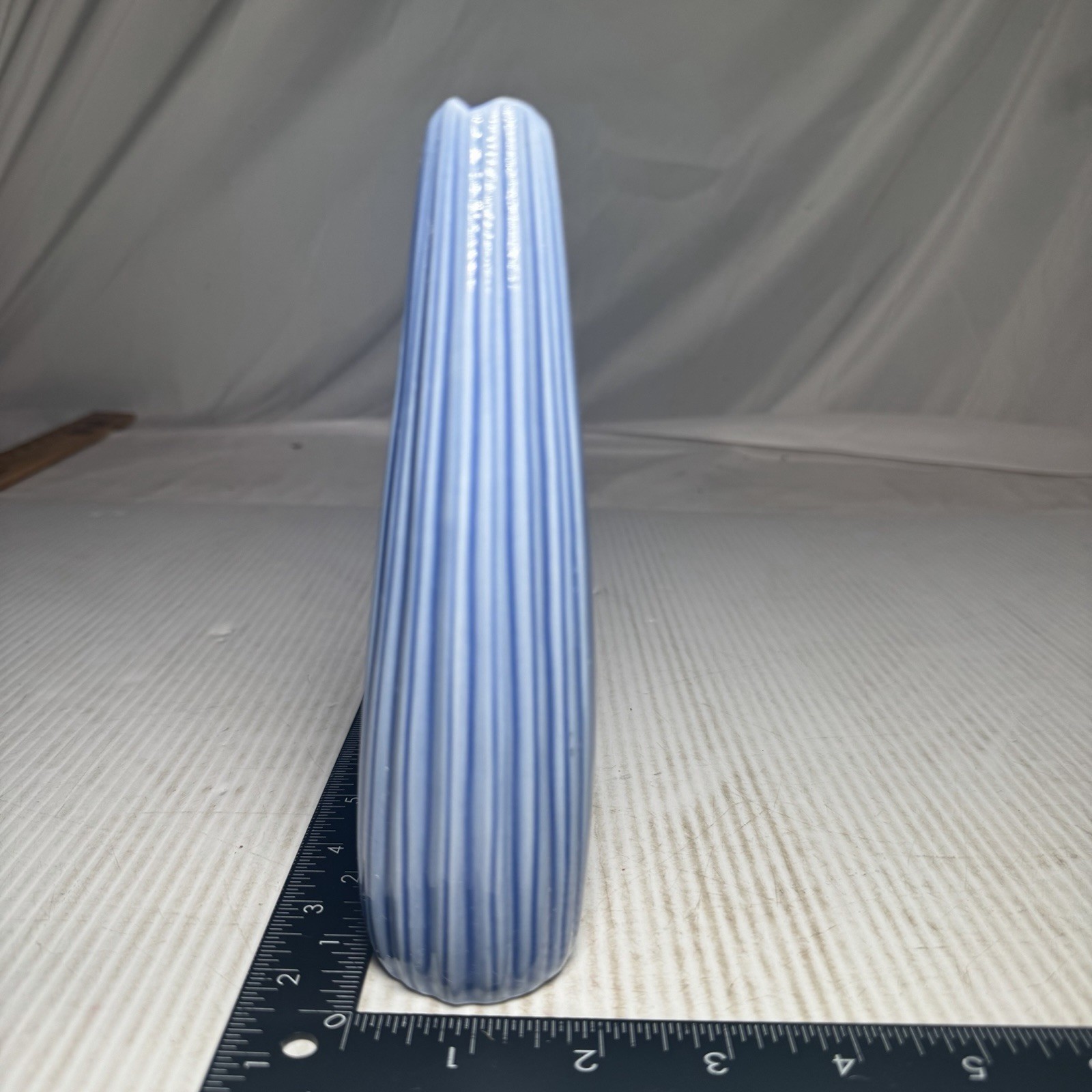 VTG Blue Elongated Blue Flower Bud Vase Stretched Tulip Bud 7” Tall