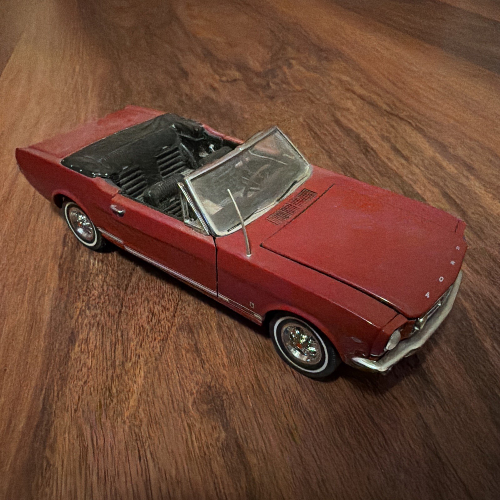 The Danbury Mint 1:24 Scale 1966 Ford Mustang GT Convertible - No Box Or Papers The Danbury Mint 1:24 Scale 1966 Ford Mustang GT Convertible - No Box Or Papers