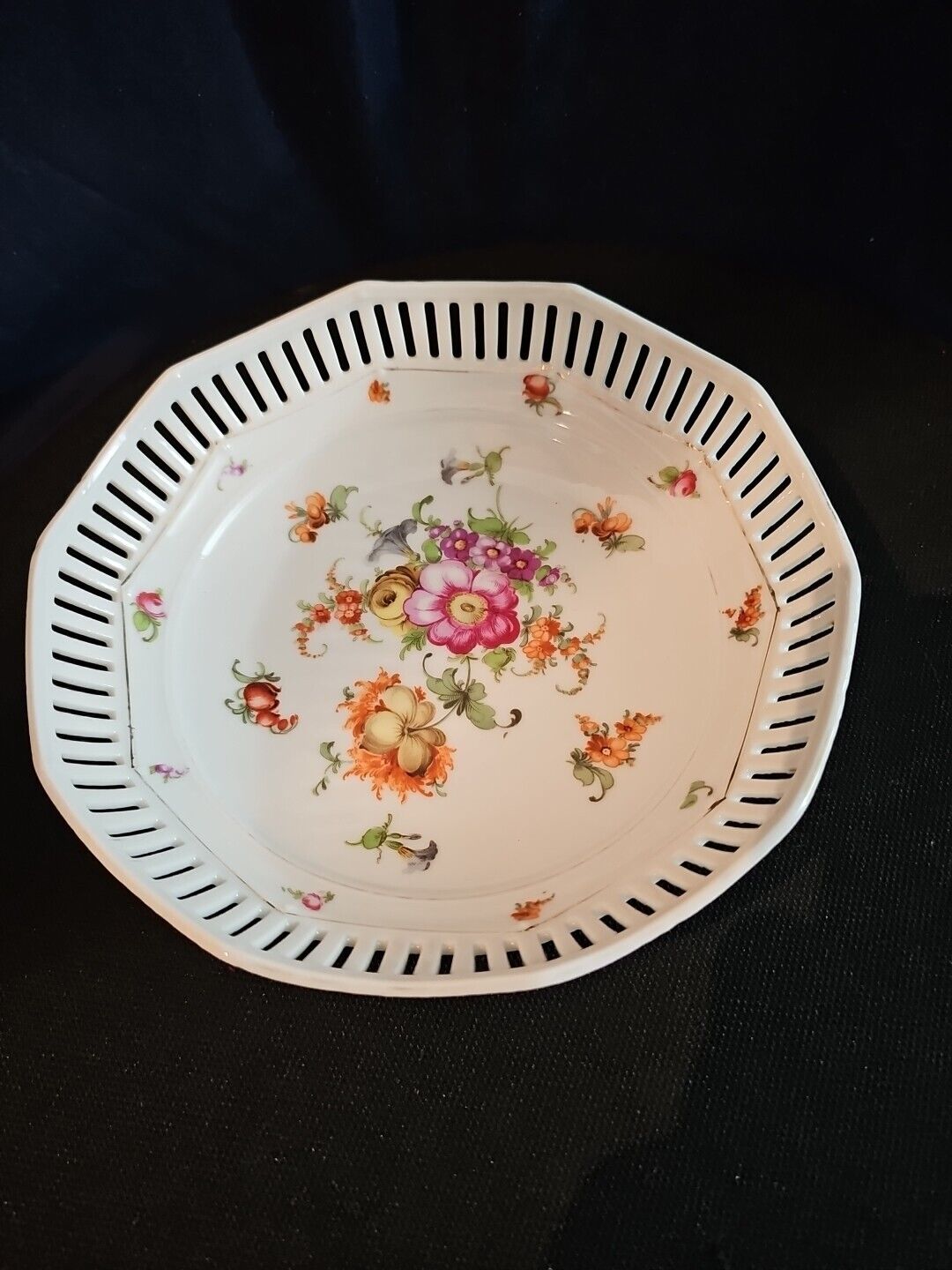 Vintage Hand Painted 7 1/2”  Porcelain Reticulated Bread, Bowl, Japan Beautuful