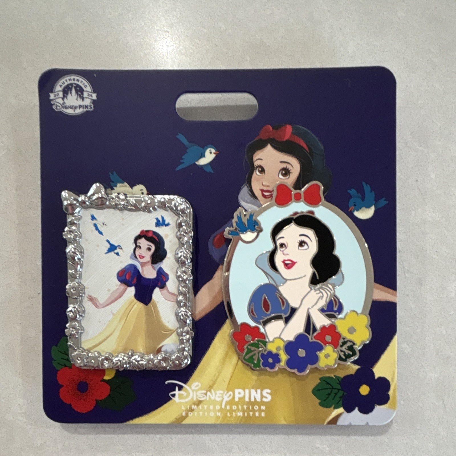 Disney Snow White LE1000 UK exclusive Limited Edition 2-Pin Set Pins January