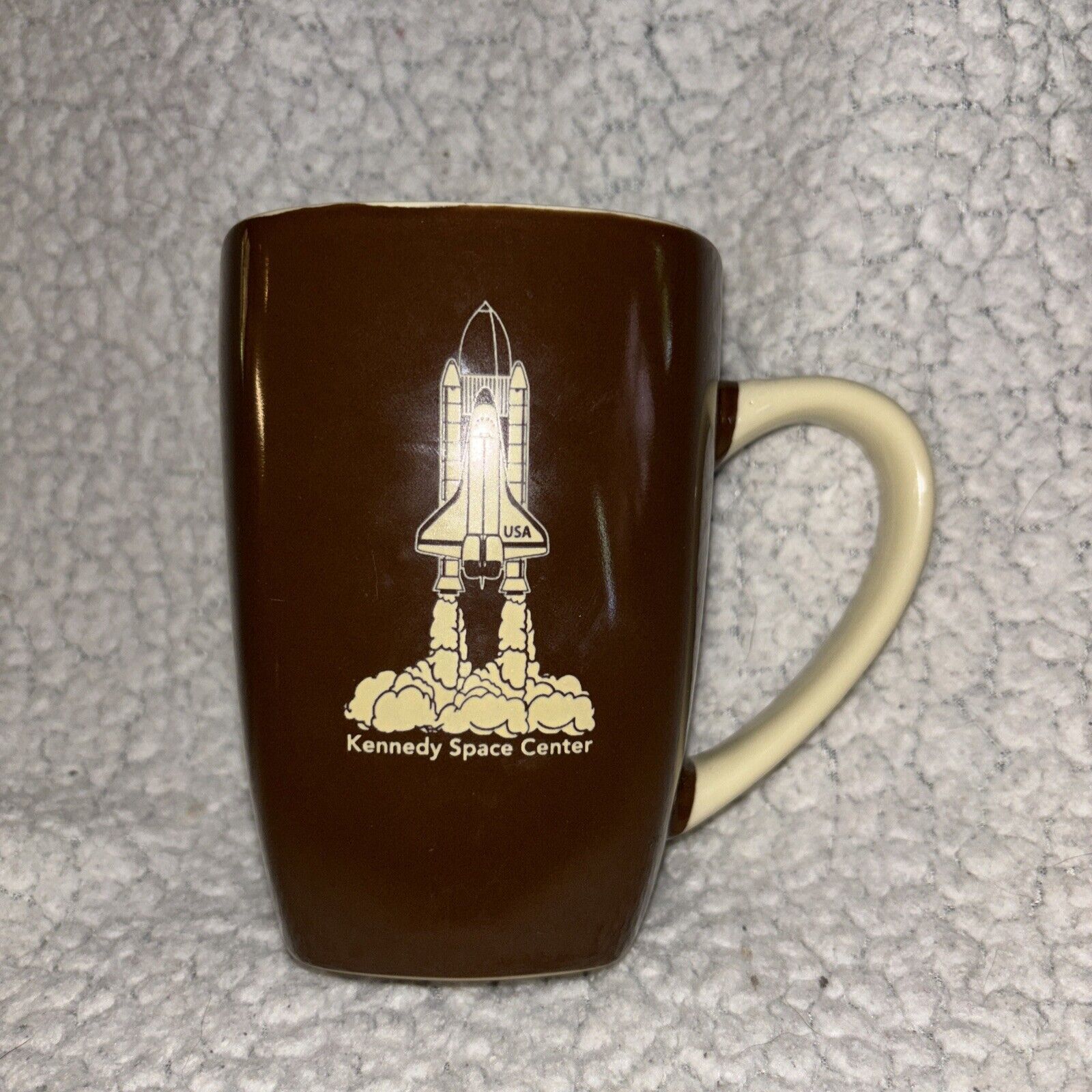 Vintage NASA SPACE SHUTTLE KENNEDY SPACE CENTER Coffee MUG Cup Brown