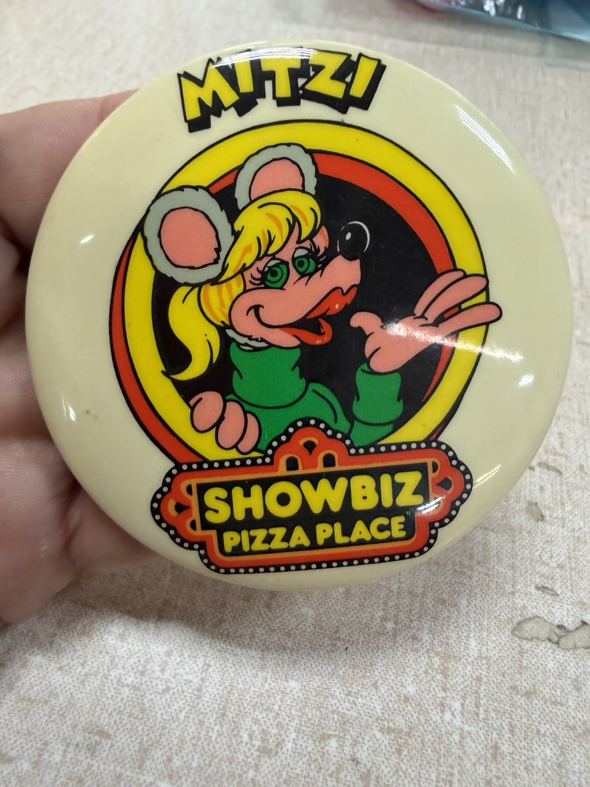 vintage 1980s ShowBiz Pizza Place \