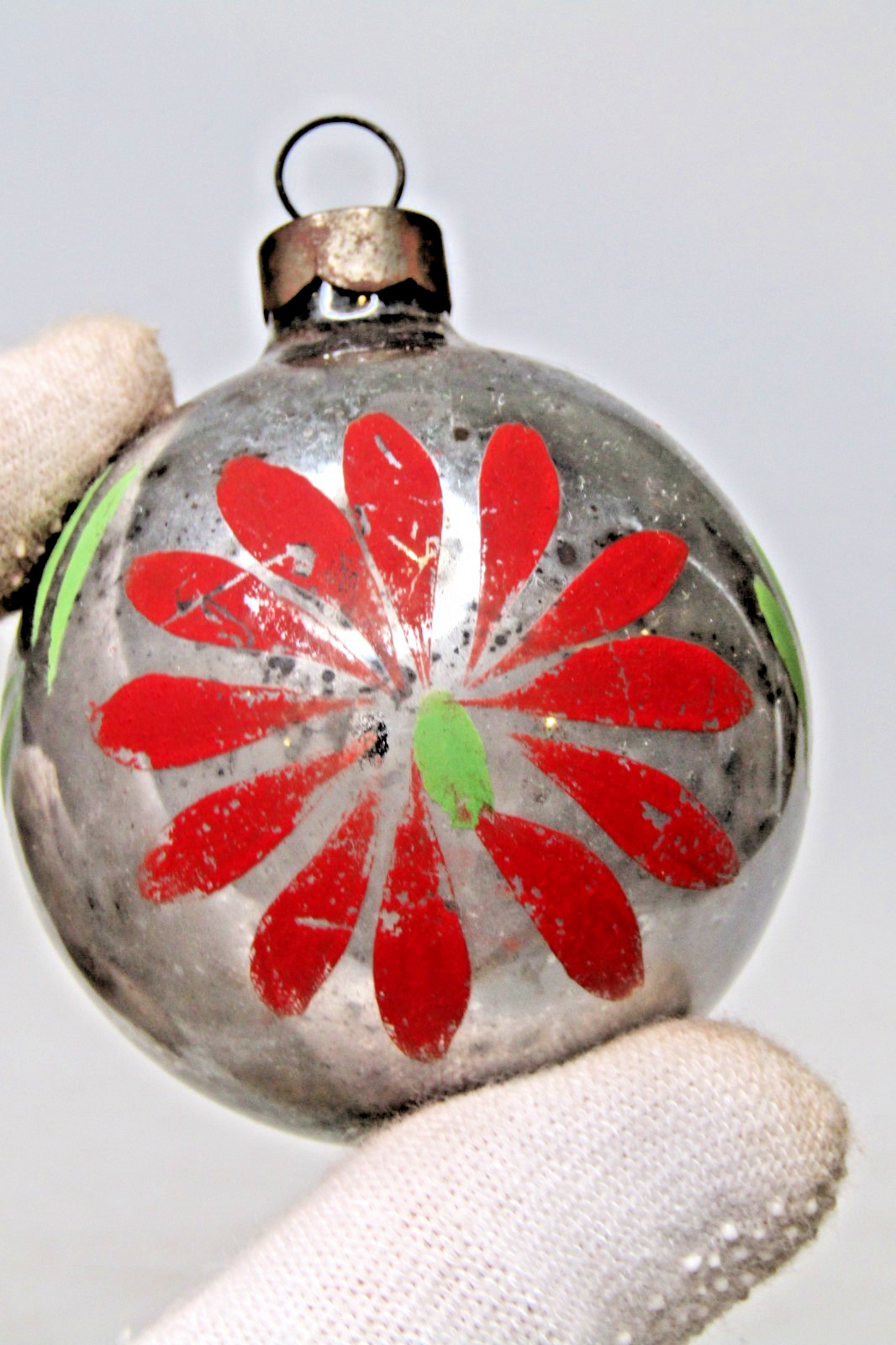 VTG pre WWII Glass RED DAISY Flower Picture BALL Christmas Ornament HEIM US of A