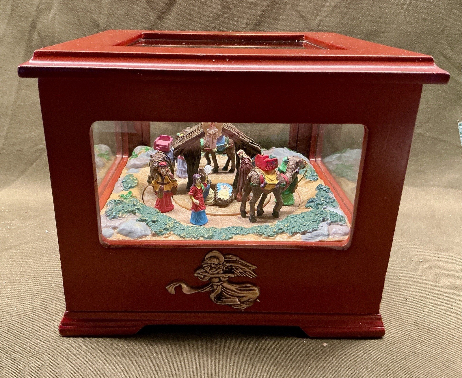 Vintage Gold Label Animated Music Box with Nativity Scene