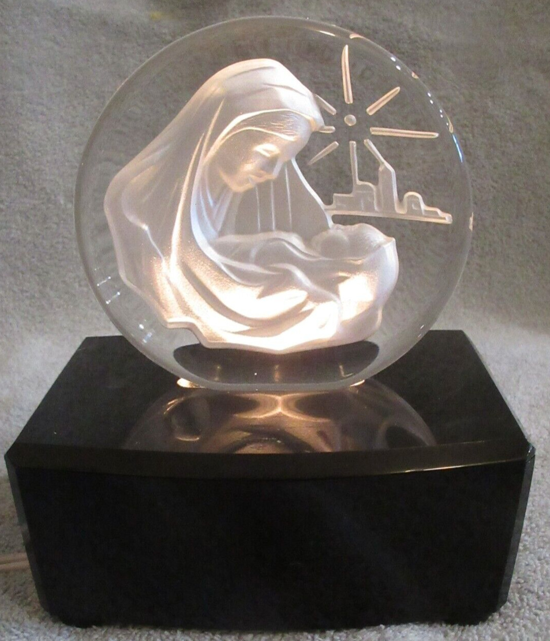 Danbury Mint Crystal Paperweight Mary & Jesus with Light Base VGC 