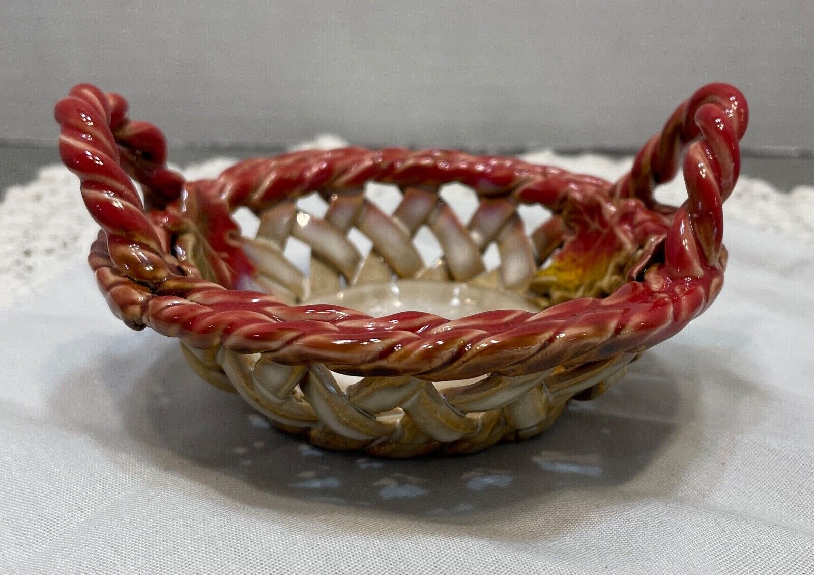 Minature Ceramic Woven basket trinket dish  4\