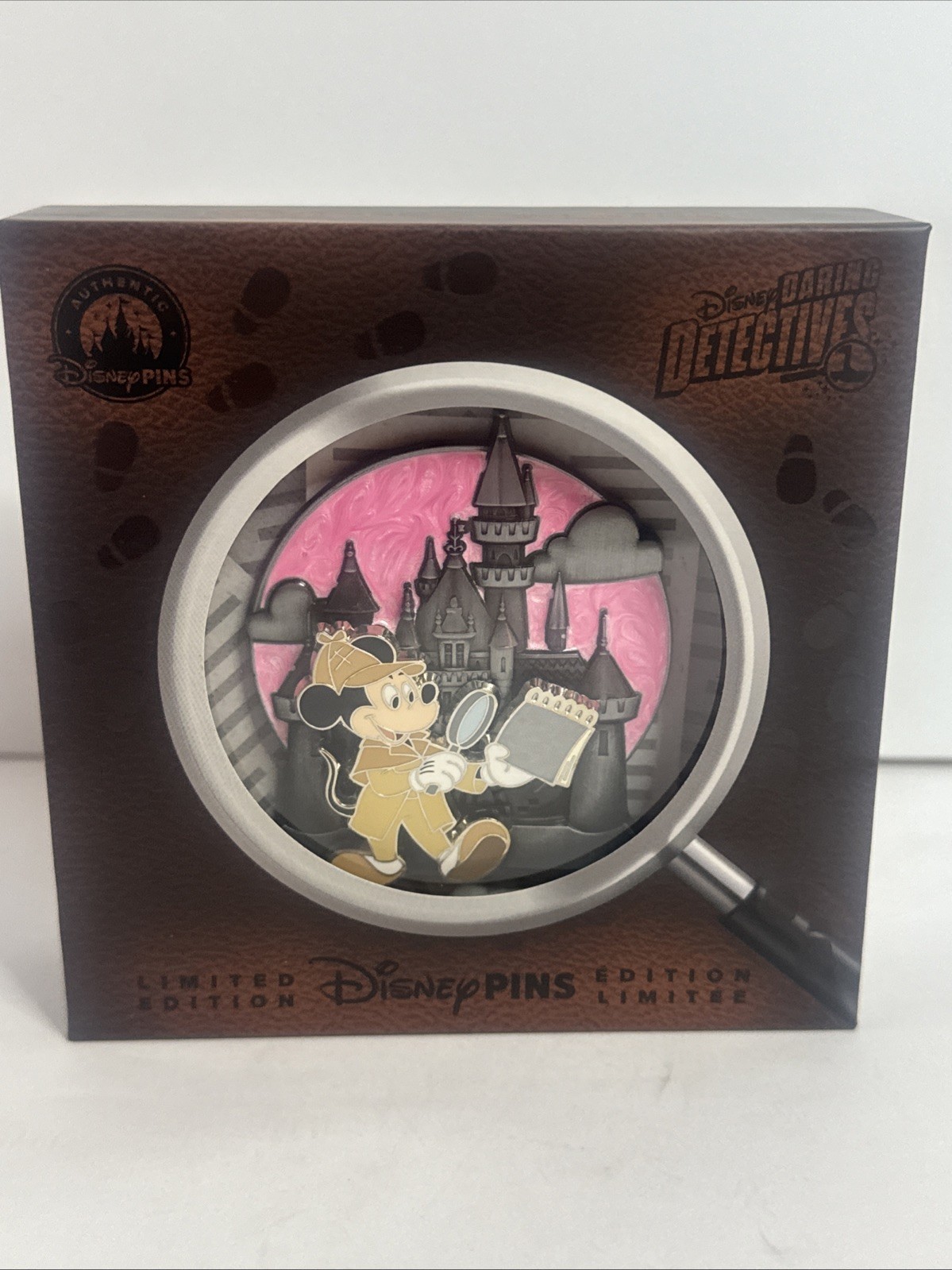 2026 DISNEY PIN DARING DETECTIVES MINI JUMBO PIN MICKEY MOUSE LE4000