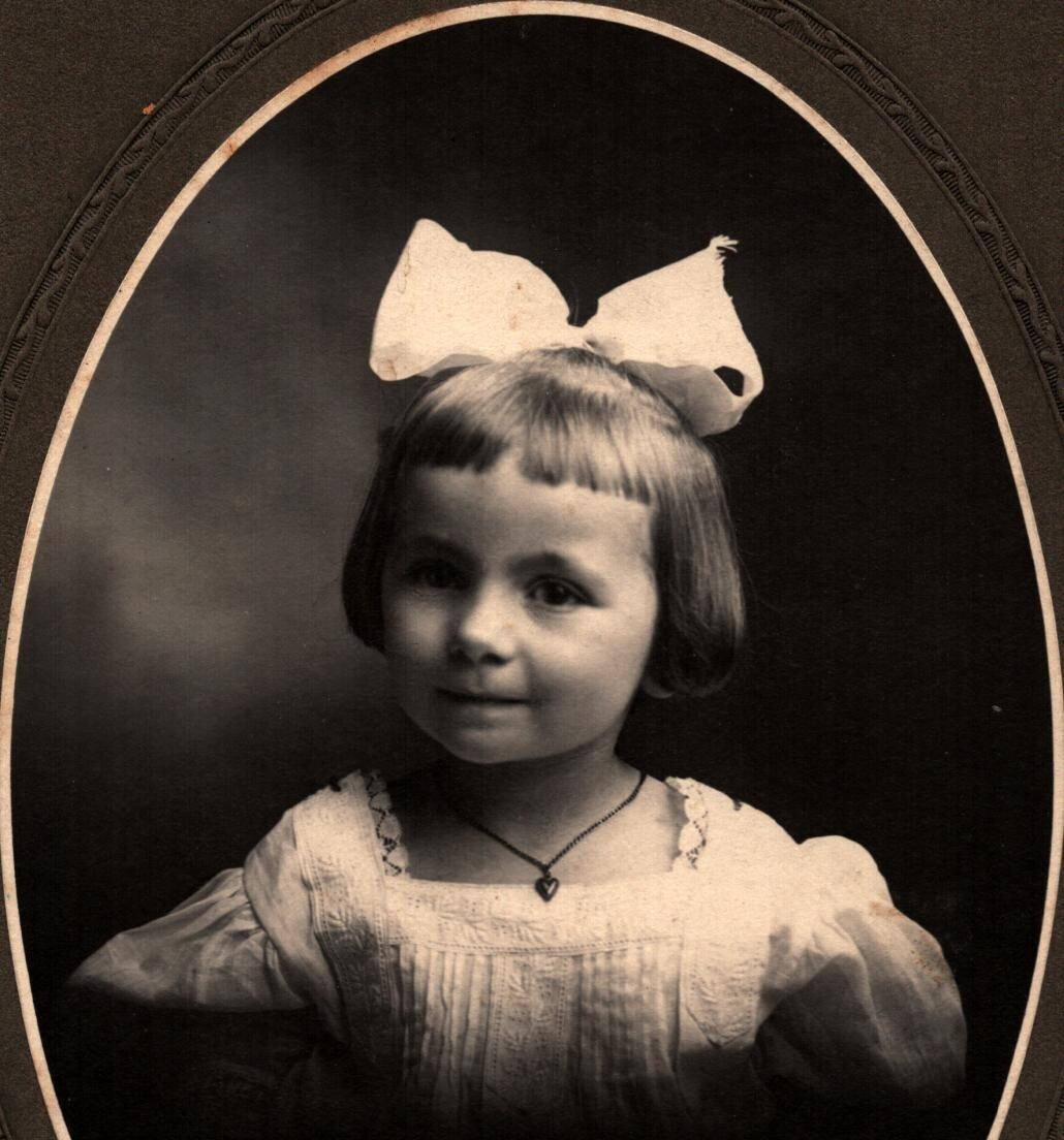 Cabinet Card Photo Little Girl Big Hair RibbonRuth Milhorn Unknown Location  EF4