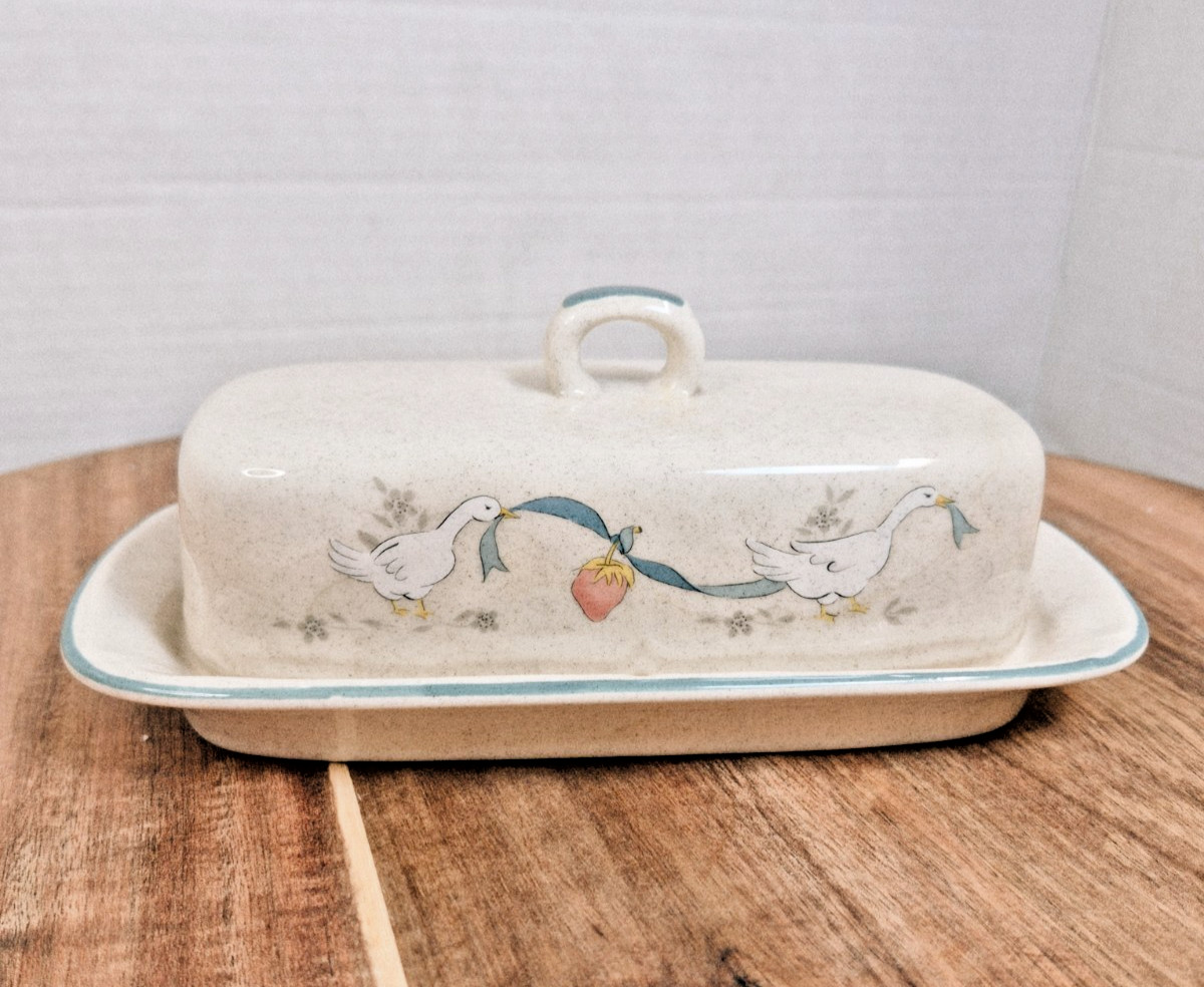  Vintage Marmalade Geese Covered Butter Dish Stoneware Grandmacore Cottagecore