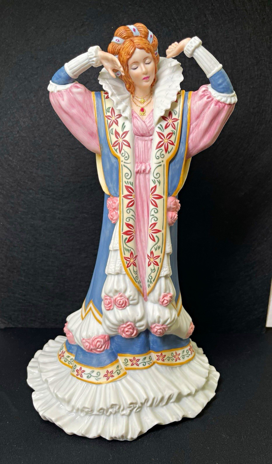 Vintage 1986 Disney 9” tall Sleeping Beauty Legendary Princesses by Lenox. MINT