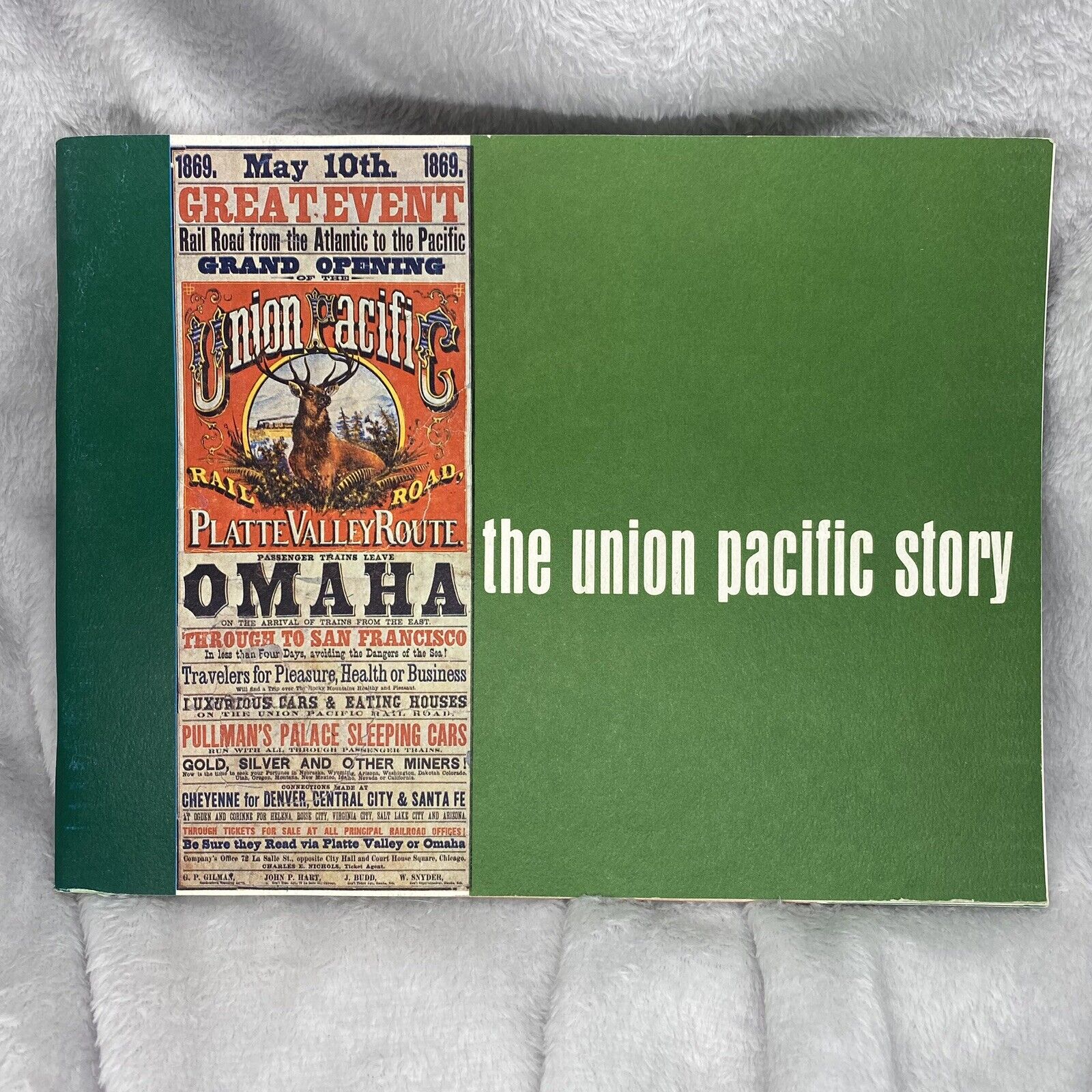 Vintage Union Pacific Story Book - Beautiful Color Images Excellent Condition