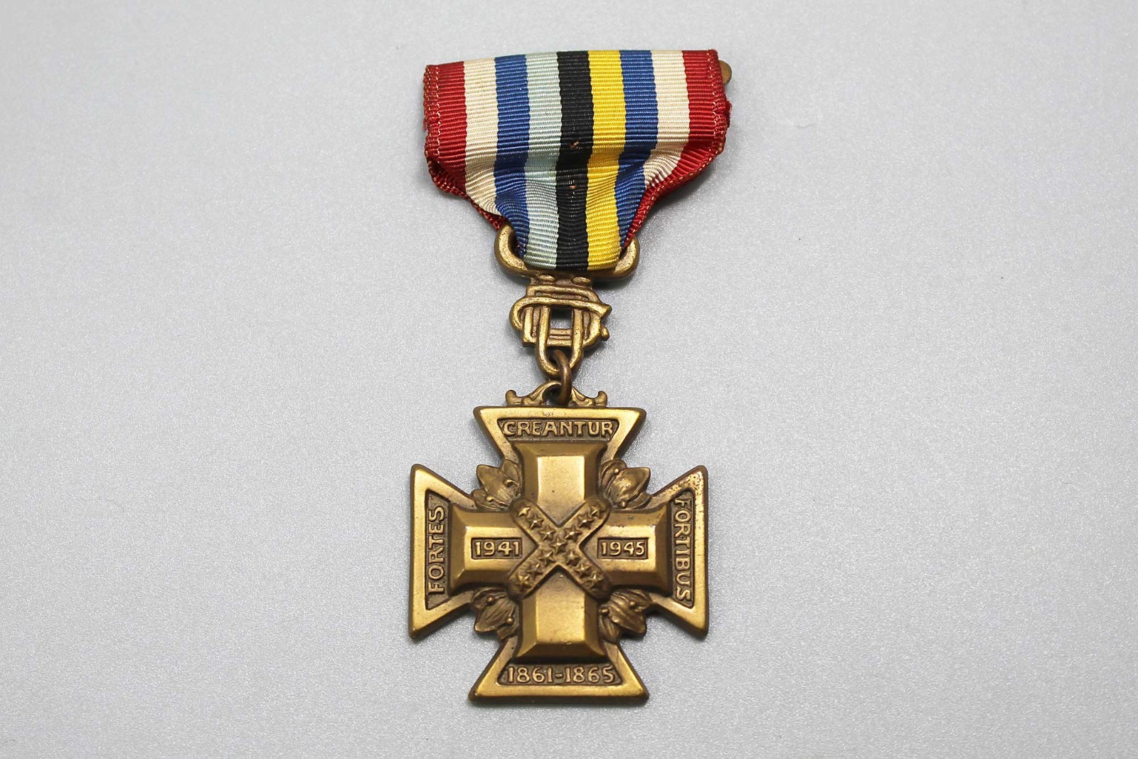 US UDC Military Service Cross for WW2 Service #1833 . YMU4937