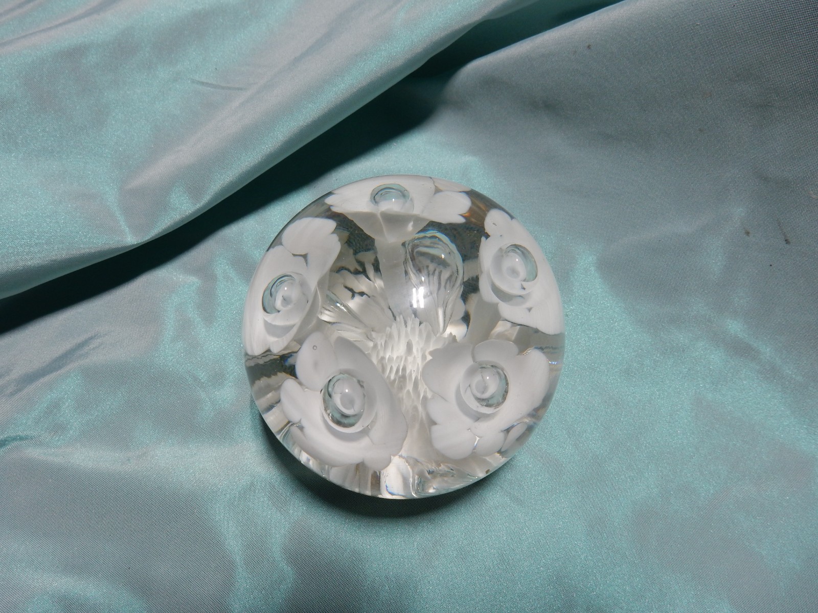 Vintage St. Clair Art Glass Paperweight with White Floral Motif Vintage St. Clair Art Glass Paperweight with White Floral Motif