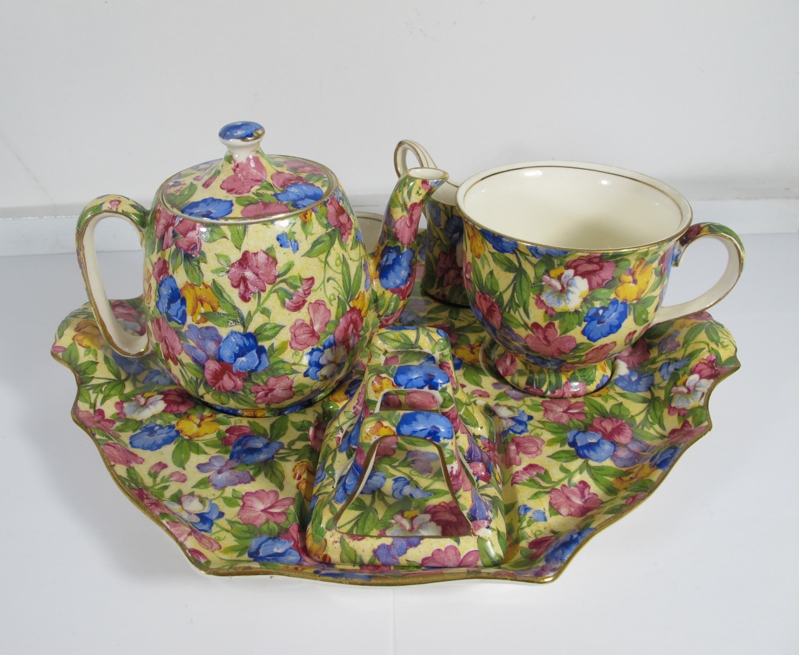 ROYAL WINTON GRIMWADES SWEET PEA CHINTZ BREAKFAST  TEA POT  TOAST CUP TRAY 7 PC