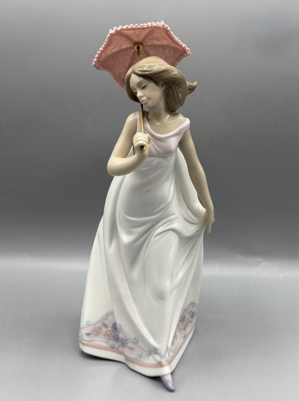 LLADRO # 7636 Afternoon Promenade NEW In Box Young Girl W/Parasol Spring Day