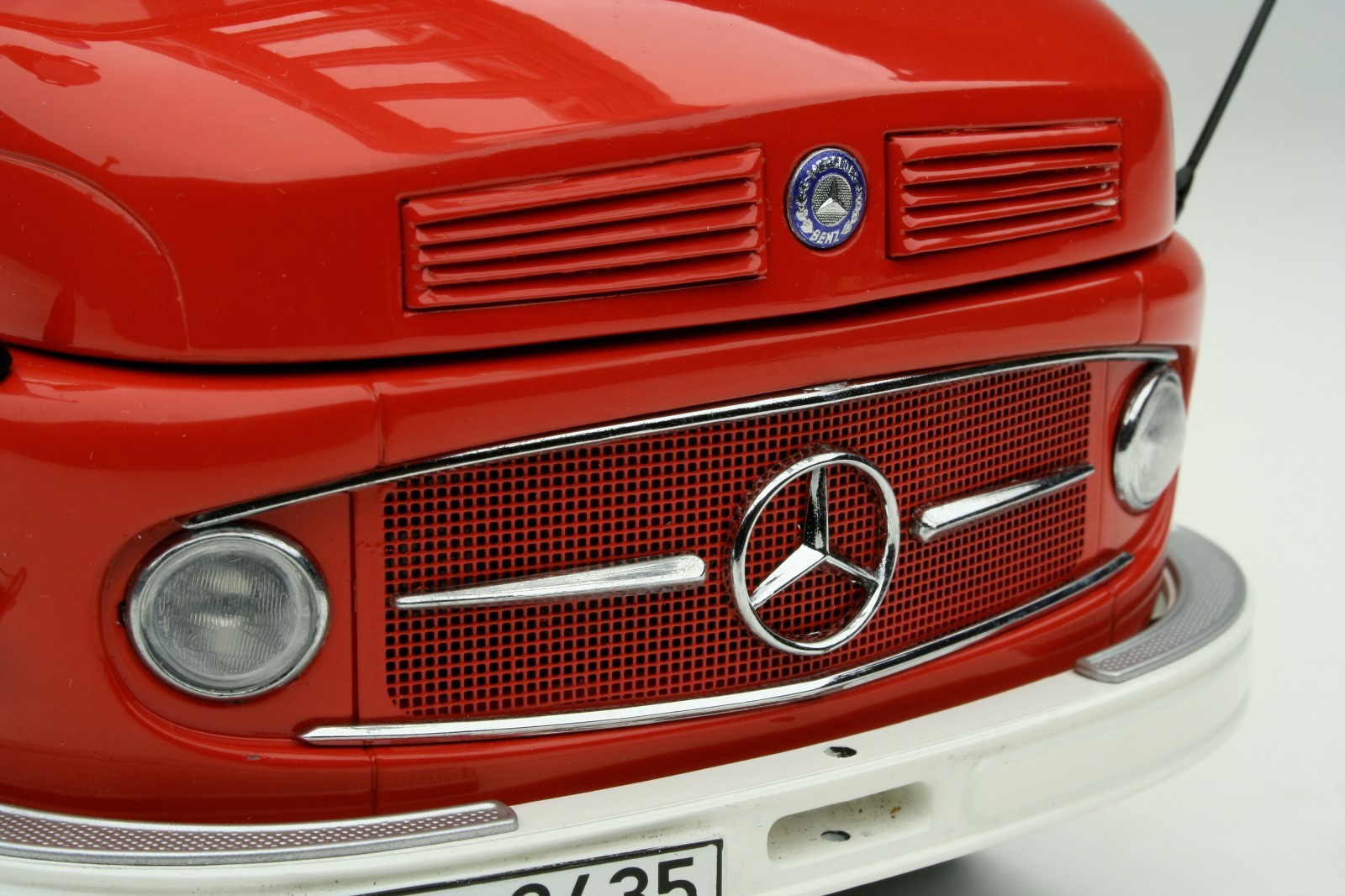 Vintage Schuco 1:18 | SUPER 💰SALE | Mercedes-Benz L322 Fire Truck