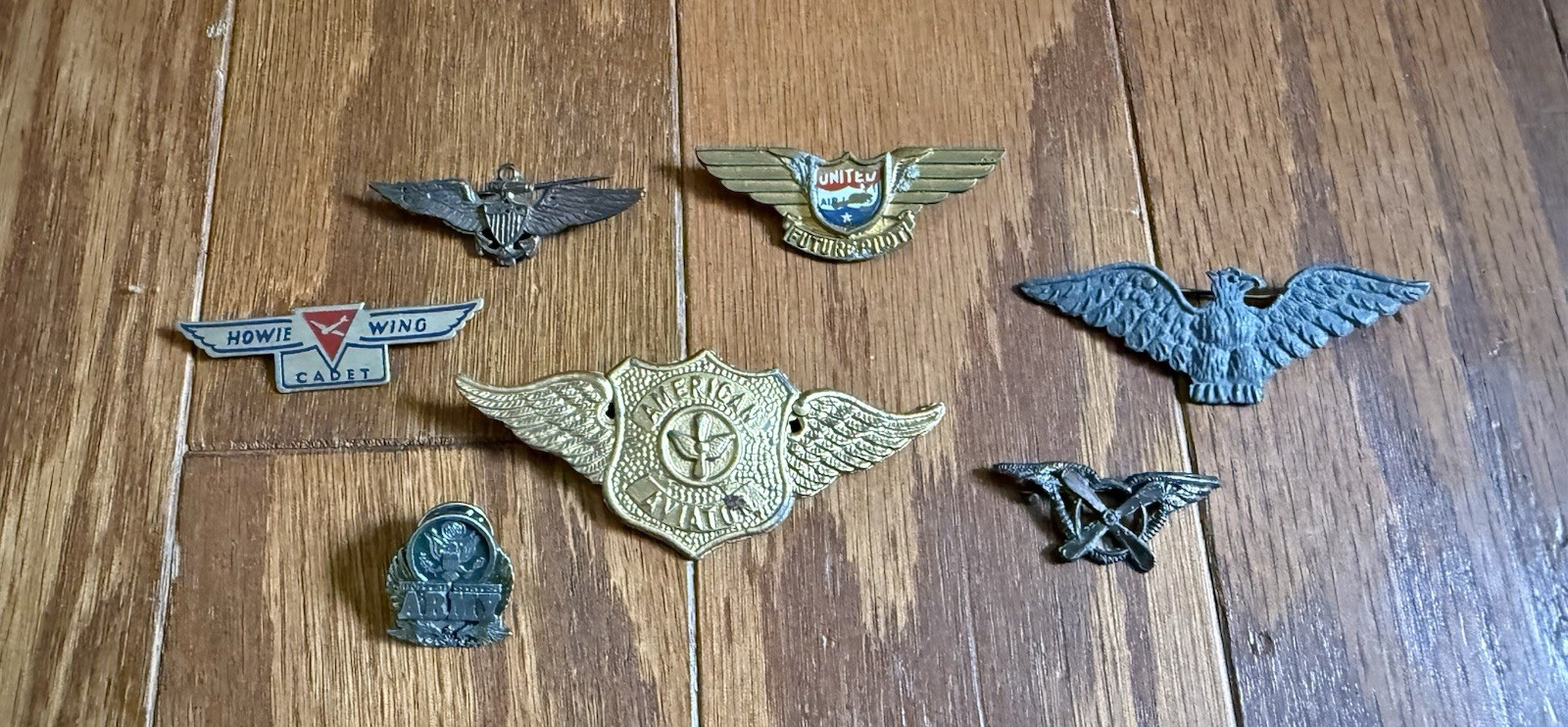 Vintage Lot Of 7 Metal Aviator Wings and Pins.