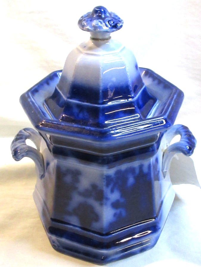 ANTIQUE AMOY FLOW BLUE~OCTAGONAL SHAPED SUGAR BOWL~DAVENPORT, ENGLAND C 1800'S ANTIQUE AMOY FLOW BLUE~OCTAGONAL SHAPED SUGAR BOWL~DAVENPORT, ENGLAND C 1800'S