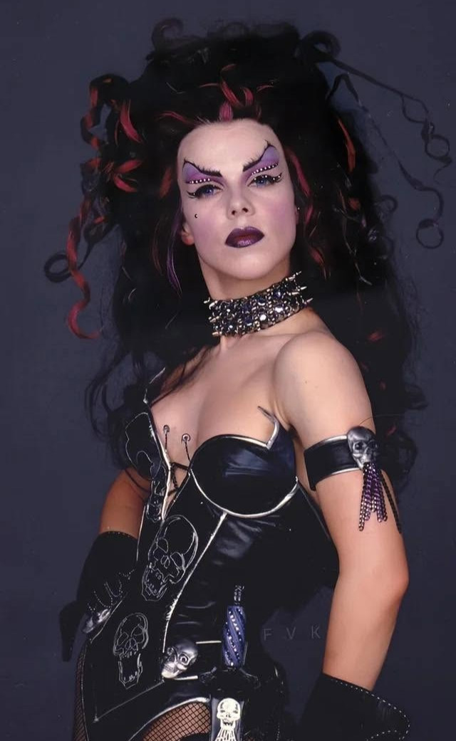 Debi Mazar in an 11\