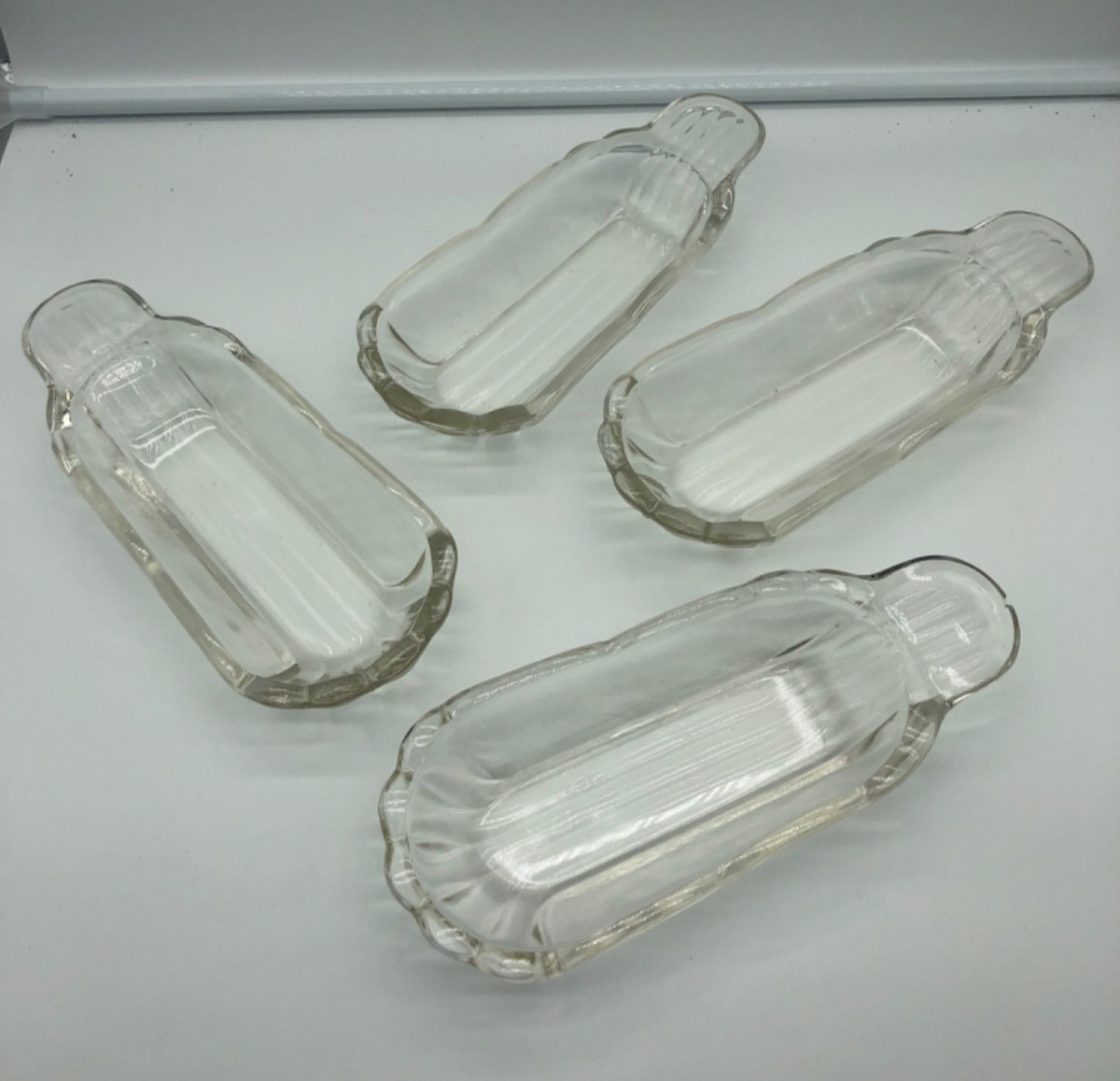 Vintage Glass Banana split Ice cream serving dishes dessert set of 4