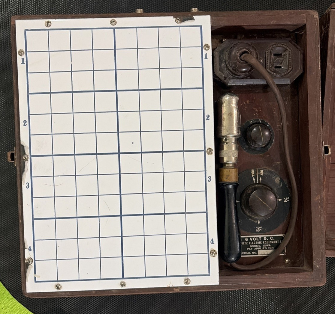 Vintage Schultz Electric Equipment Co 6 Volt DC Electrical Tester in Wooden Case Vintage Schultz Electric Equipment Co 6 Volt DC Electrical Tester in Wooden Case