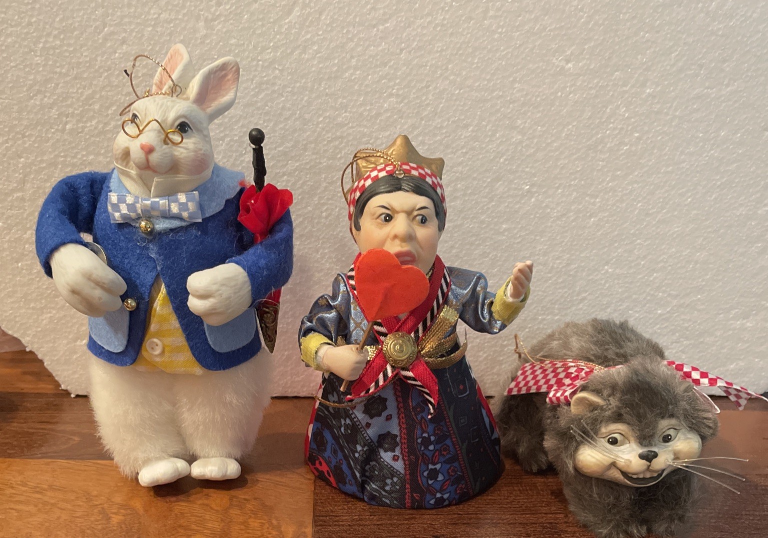 3 LG Smithsonian Alice Wonderland Christmas Ornaments Queen Rabbit Cheshire Cat