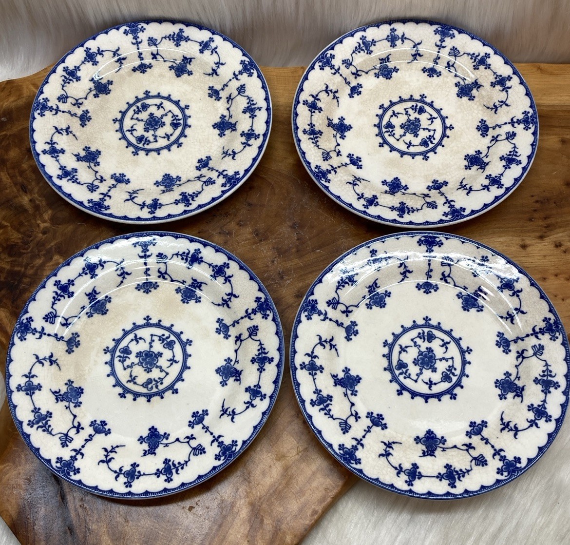 Vtg Blue Delft Dessert Plates Blue and White Floral Maruta Japan Set of 4 6.25” Vtg Blue Delft Dessert Plates Blue and White Floral Maruta Japan Set of 4 6.25”