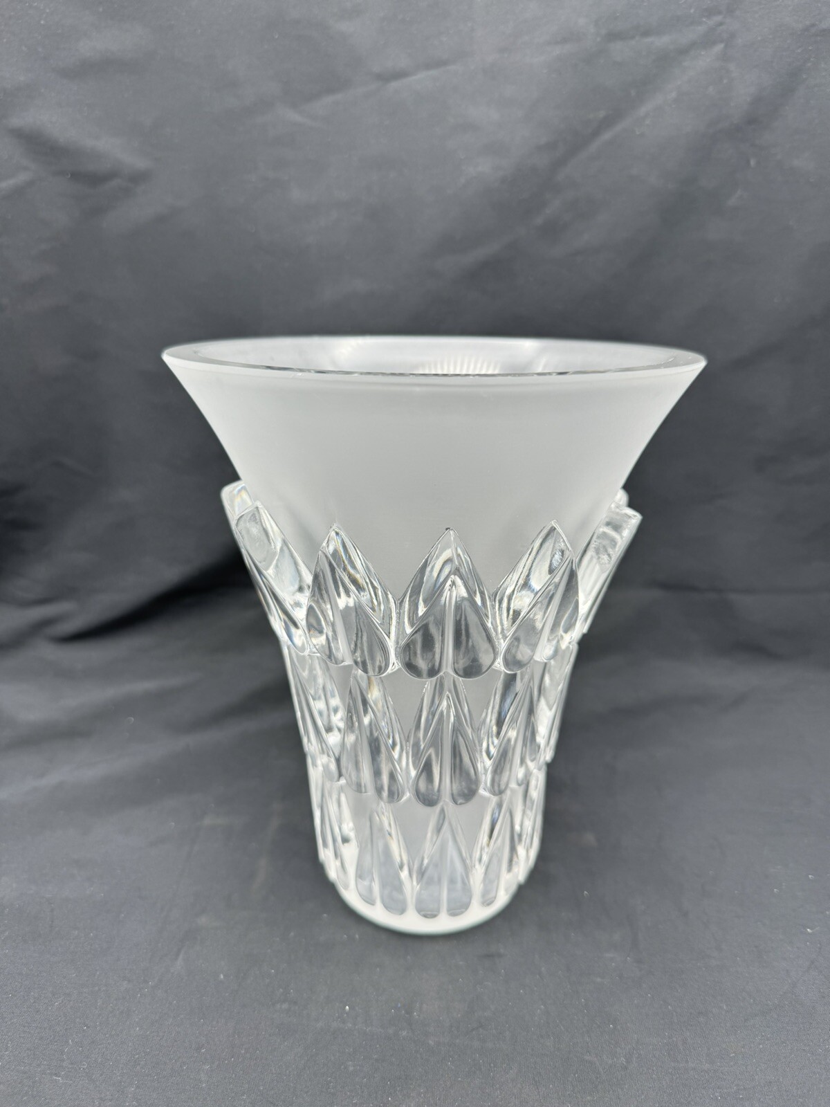 Vintage Lalique France Frosted & Clear Feuilles Art Glass Vase, 7 1/4\ Vintage Lalique France Frosted & Clear Feuilles Art Glass Vase, 7 1/4\