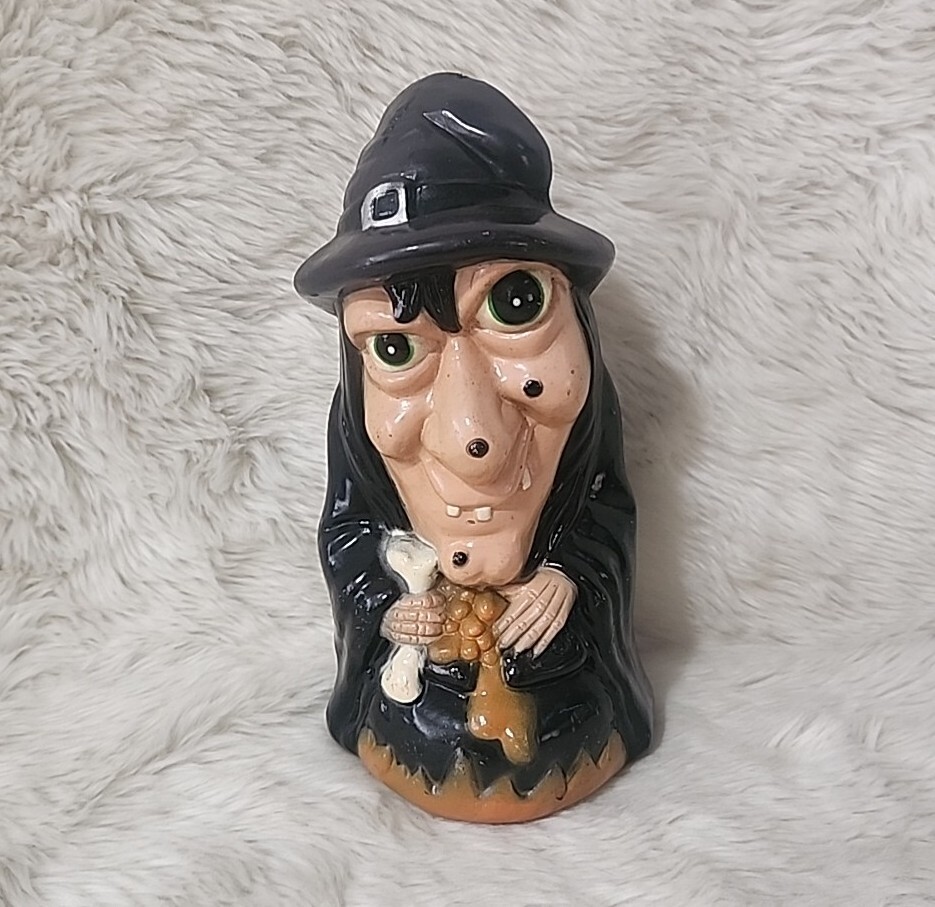 Vintage Dynagood 2001 9” Halloween Witch Blow Mold Yard Sidewalk Decoration