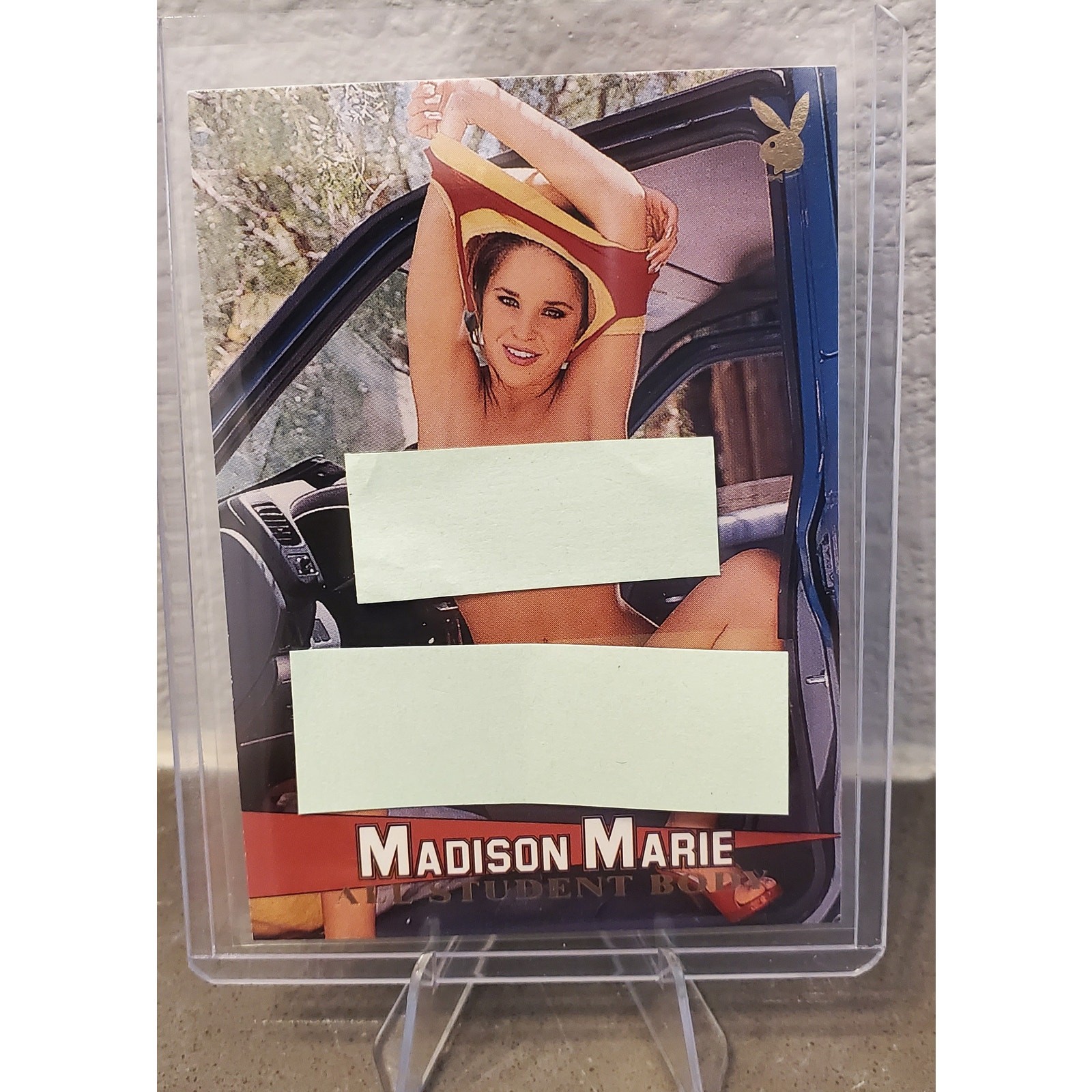 2002 COLLEGE GIRLS Collectors Cards -\