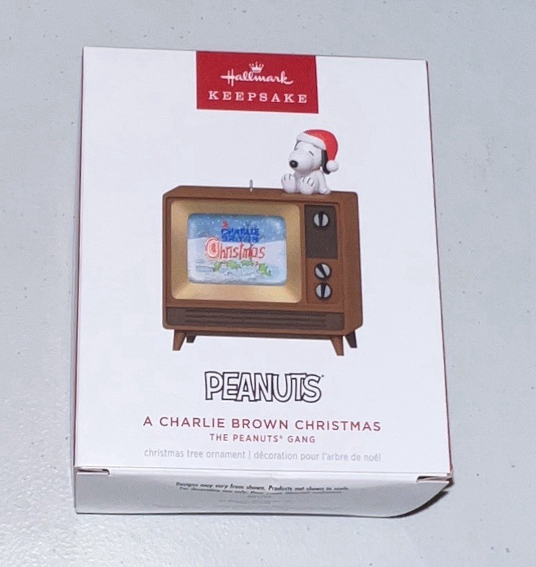 2026 Hallmark Ornament A Charlie Brown Christmas ~ The PEANUTS Gang TV