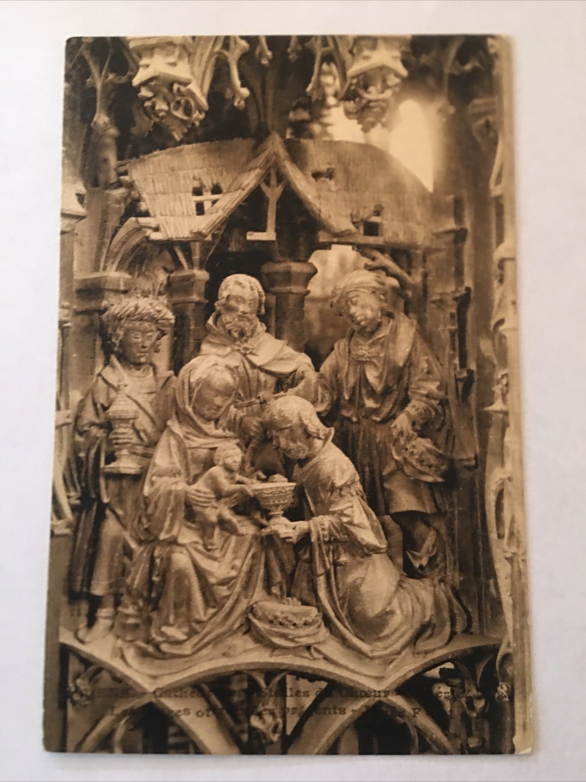 Amiens Vintage Postcard